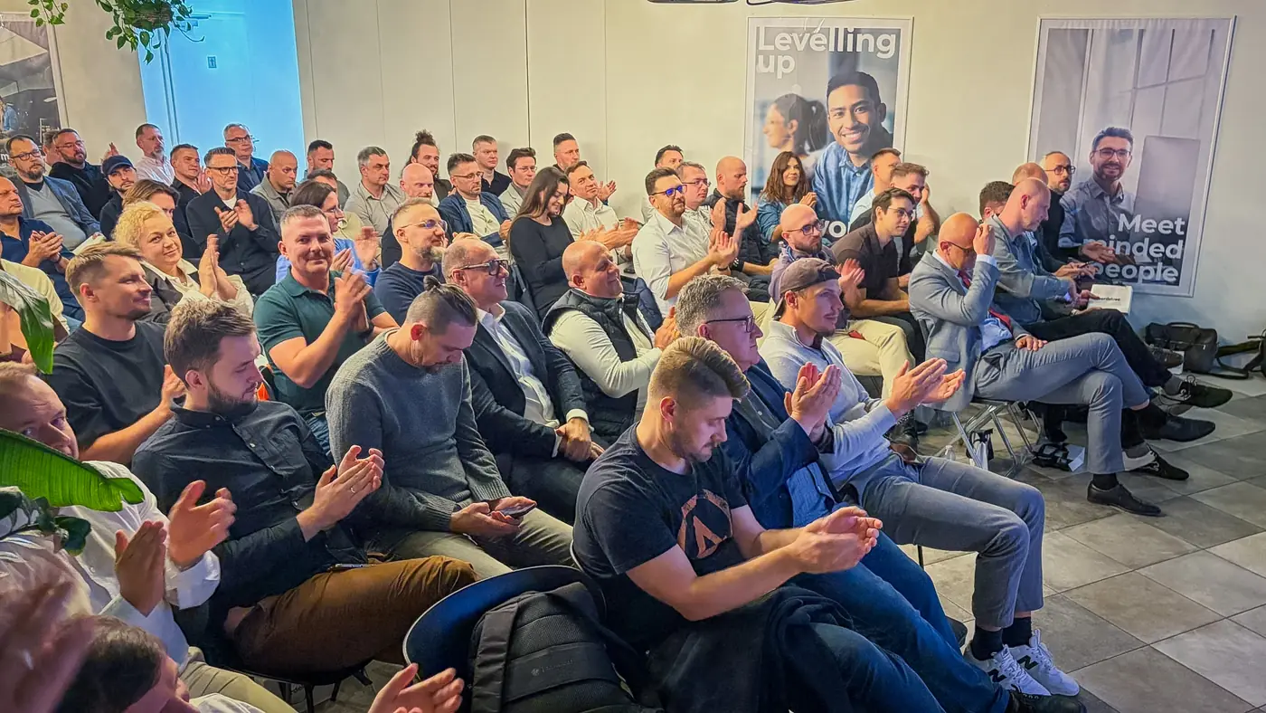 Sala bije brawo prelegentom